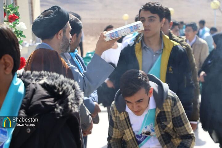 اولین گروه دانش‌آموزان جنوب‌شرق کشور از فرودگاه کرمان عازم سرزمین وحی شدند