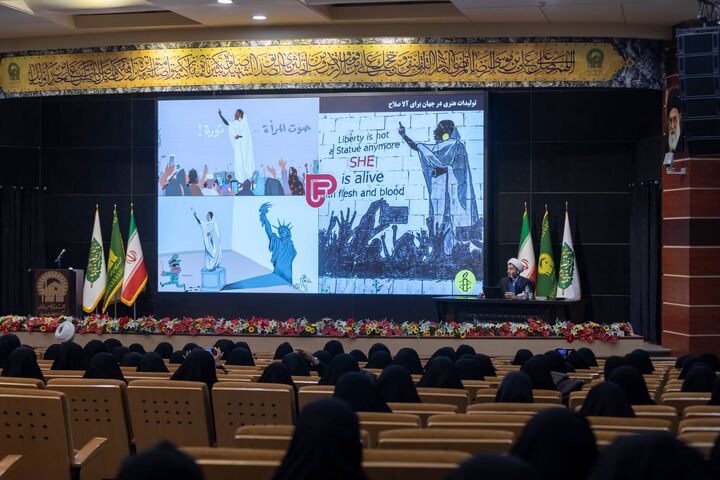 عملیات رسانه ای غرب برای بهره‌کشی از زنان