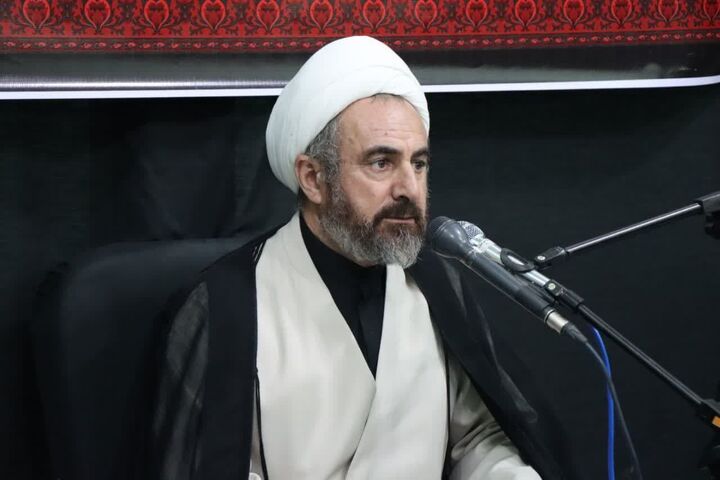امام جمعه ایلام: مدیران، تقوای الهی را سرلوحه کار خود قرار دهند