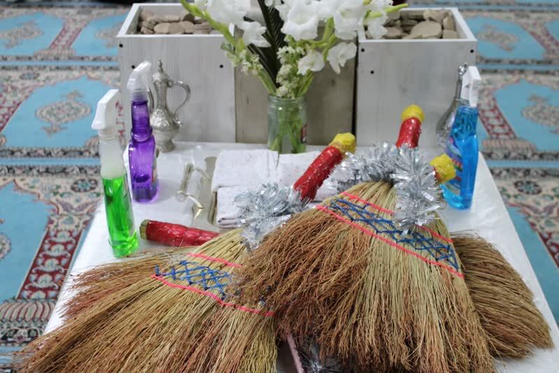 گام های عملی در «دهه غبارروبی» با همت قرانیان آران و بیدگل؛ فعالان بیت‌الزهرا (س) مساجد را برای میزبانی از روزه داران آماده کردند