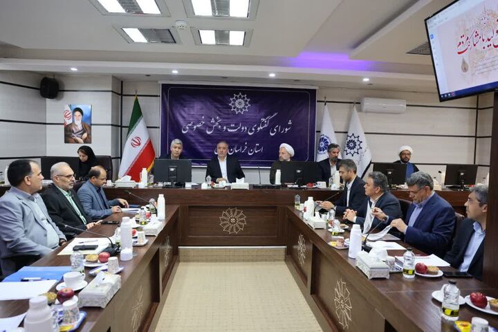 تجهیز ۱۰۰ حلقه چاه کشاورزی خراسان جنوبی به پنل خورشیدی