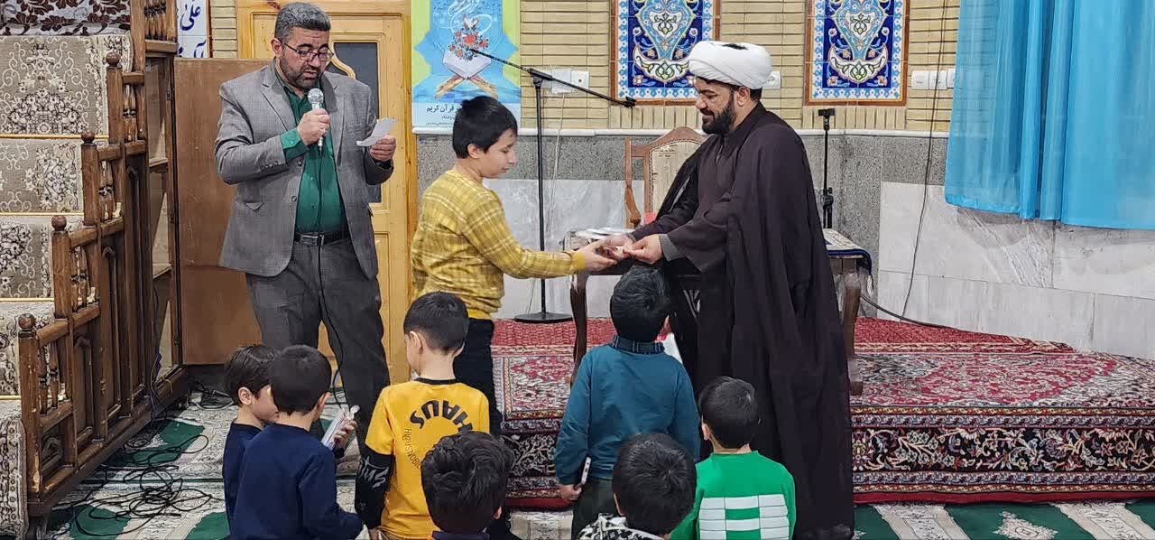 دورهمی فرهنگی شبانه ویژه کودکان و نوجوانان کانون آل رسول(ع) 