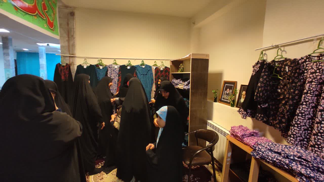 نمایشگاه دائمی پوشاک ایرانی، اسلامی مستوره در شهرستان آستانه اشرفیه برپا شد