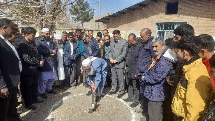 کلنگ‌زنی ۹ کلاس درس در بخش سلامی خواف