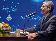 پرهیز از سیاست‌زدگی در حوزه فرهنگ و دنبال کردن گفتمان وفاق مورد تأکید است