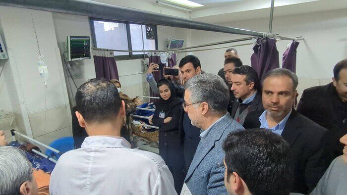 وزیر بهداشت از مراکز و پروژه‌های درمانی شهرستان‌های رباط کریم و بهارستان بازدید کرد
