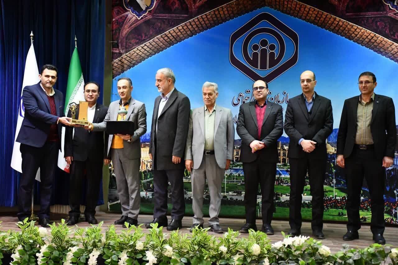 فولاد کویر آران و بیدگل دو رتبه برتر ملی و استانی را کسب کرد