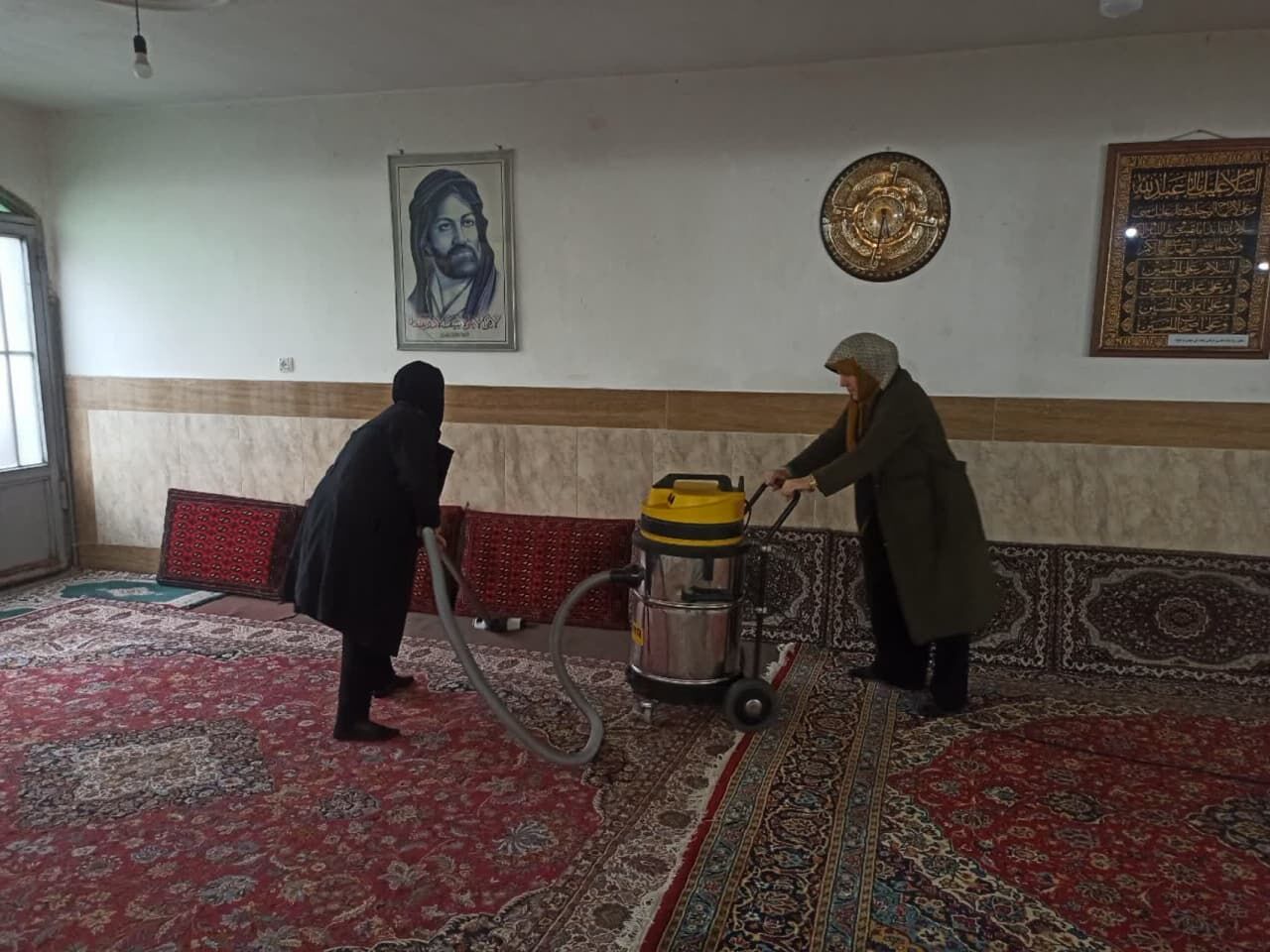 آیین غبارروبی مساجد شور و نشاط اجتماعی را افزایش می‌دهد