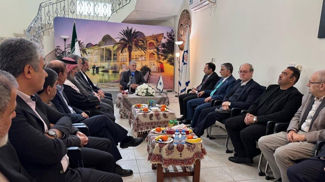 وزیر فرهنگ به تهران بازگشت