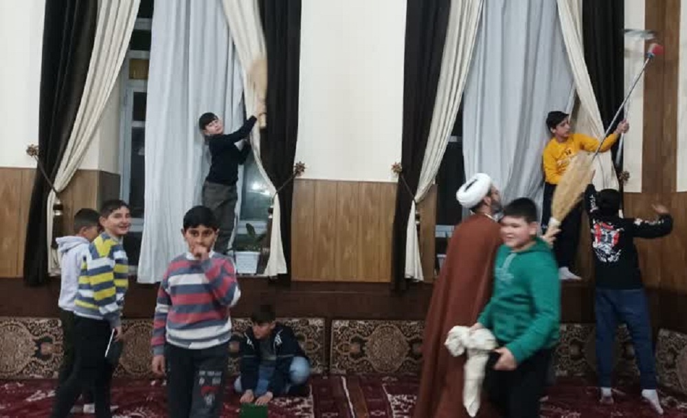 بچه مسجدیها به پیشواز ماه مهمانی خدا رفتند