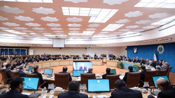 تفویض اختیار به استانداران را باید با همراهی همه سیستم به پیش ببریم