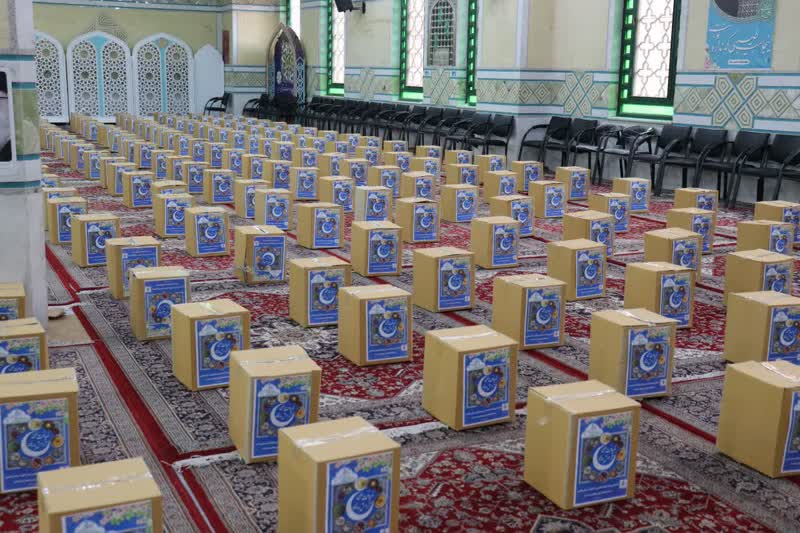 ۳۷۲۲ بسته معیشتی و اقلام ضروری نیازمندان توزیع شد