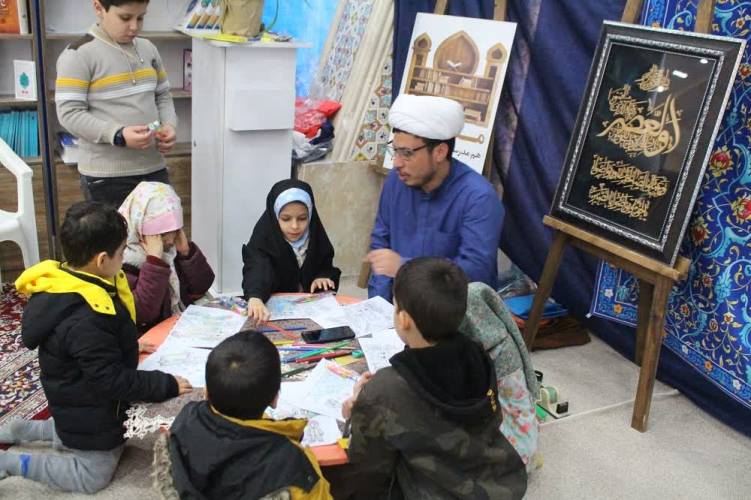 رونق برنامه‌های جنبی نمایشگاه قرآن کریم با حضور فعالان کانون‌های مساجد