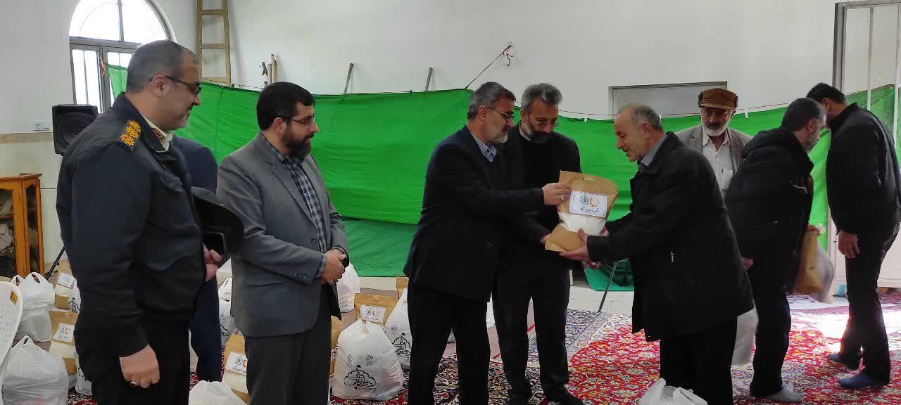 اجرای قرار دوازدهم با توزیع ۱۱۴ بسته معیشتی در بهشهر