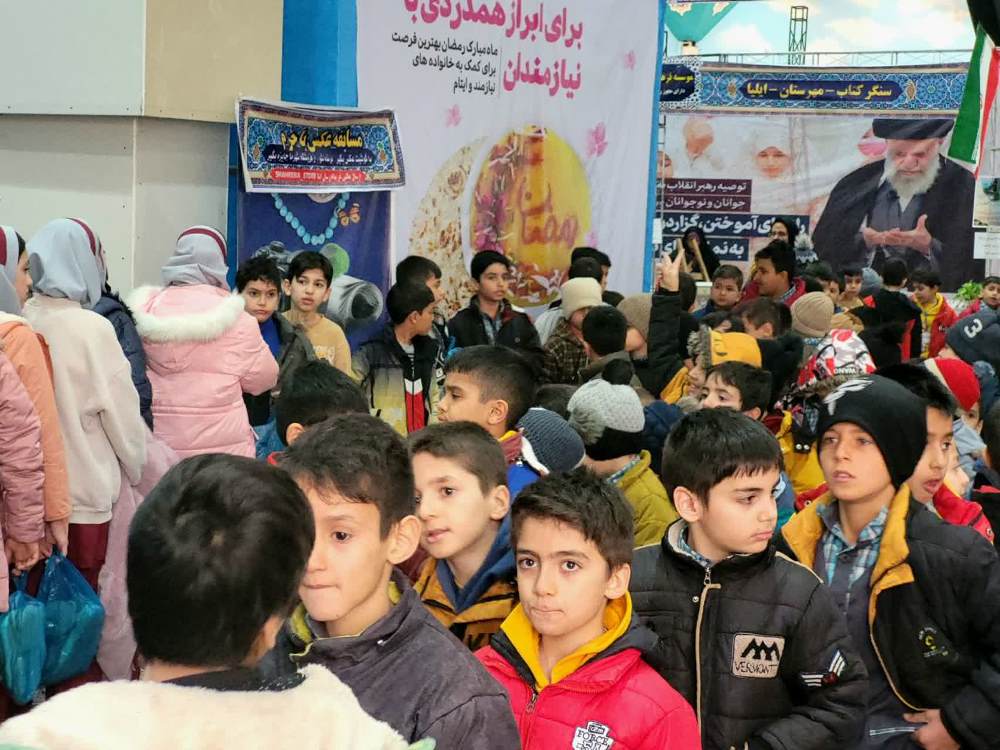 بازدید دانش آموزان از نمایشگاه قرآن کریم خراسان شمالی