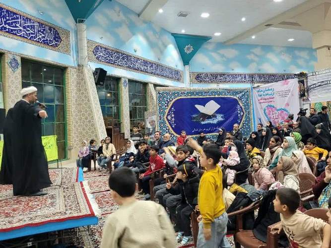 پنجمین شب نمایشگاه قرآن کریم با تجلیل از مادر شهید همراه شد