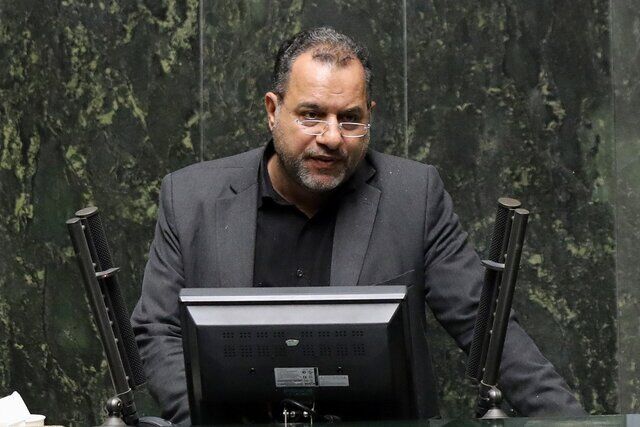 قرائت متن نامه نمایندگان درخصوص لایحه عفاف و حجاب در مجلس