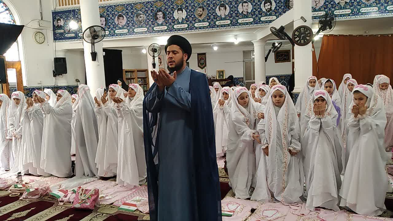 جشن تکلیف دختران در رشت برگزار شد