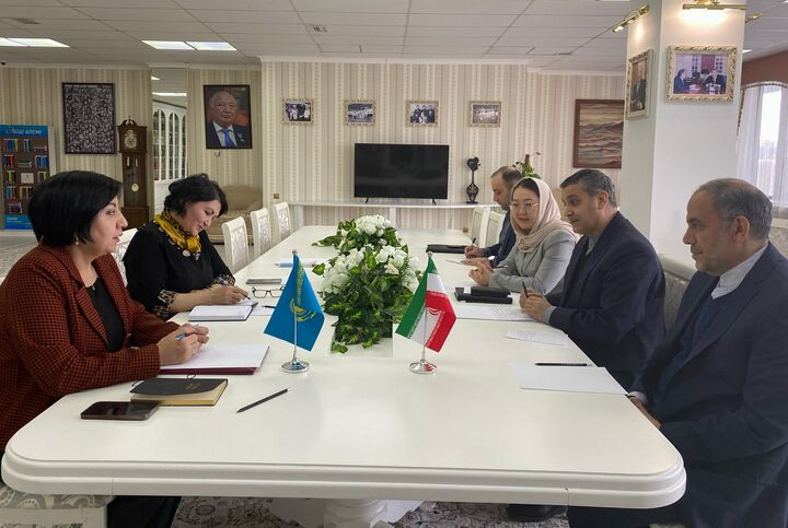 علاقه کتابداران قزاقستان به استفاده از تجربیات غنی ایران