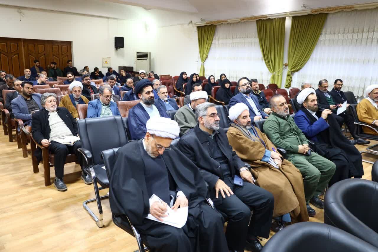 دبیران اقامه نماز با شناخت ضعف‌ها راهکار اجرایی نماز ارائه کنند