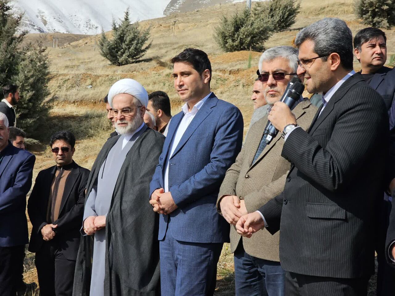 غرس هزار اصل نهال در پارک روجیار سنندج