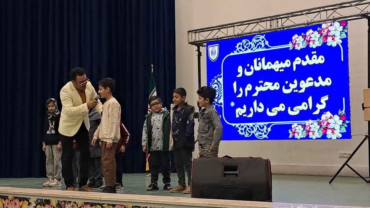 تجلیل از برگزیدگان مسابقه فرهنگی آموزشی «شروعی دوباره» در آران و بیدگل