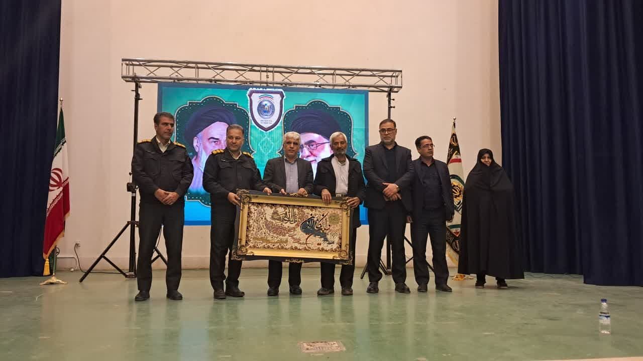 تجلیل از برگزیدگان مسابقه فرهنگی آموزشی «شروعی دوباره» در آران و بیدگل