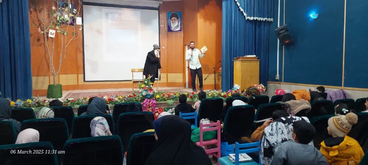 طرح کتابخانه گردی در کتابخانه استاد موذن پور آران و بیدگل اجرا شد