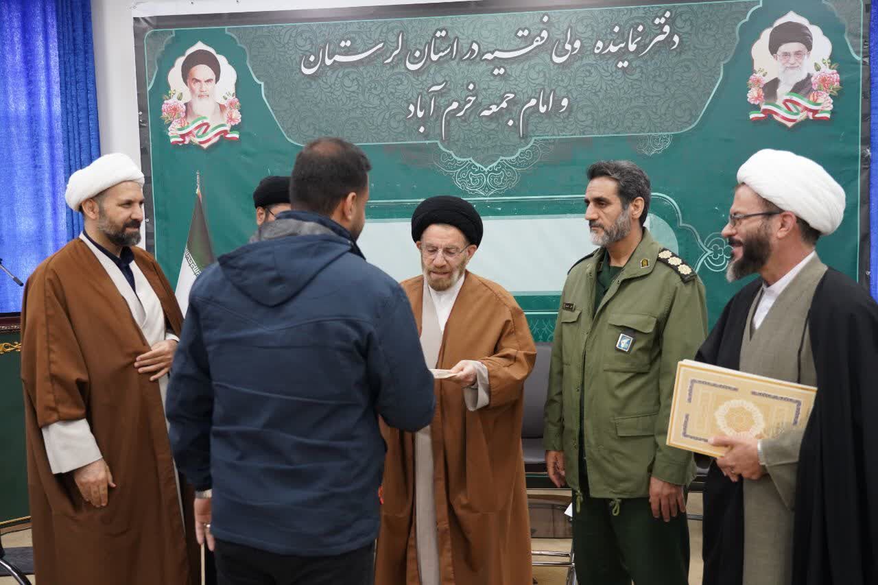 فعالیتهای فرهنگی در مساجد تقویت شود