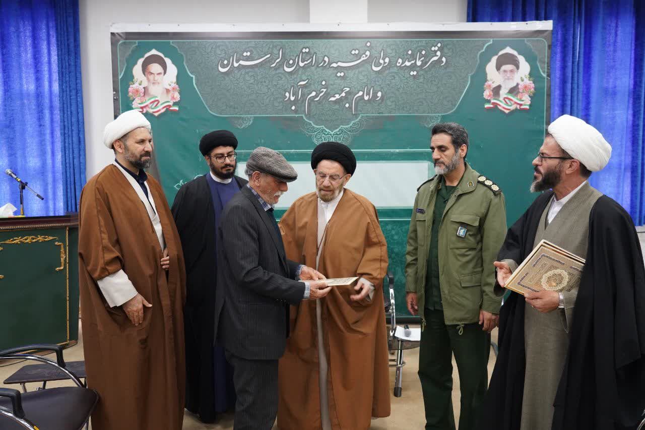 فعالیت‌های فرهنگی در مساجد تقویت شود