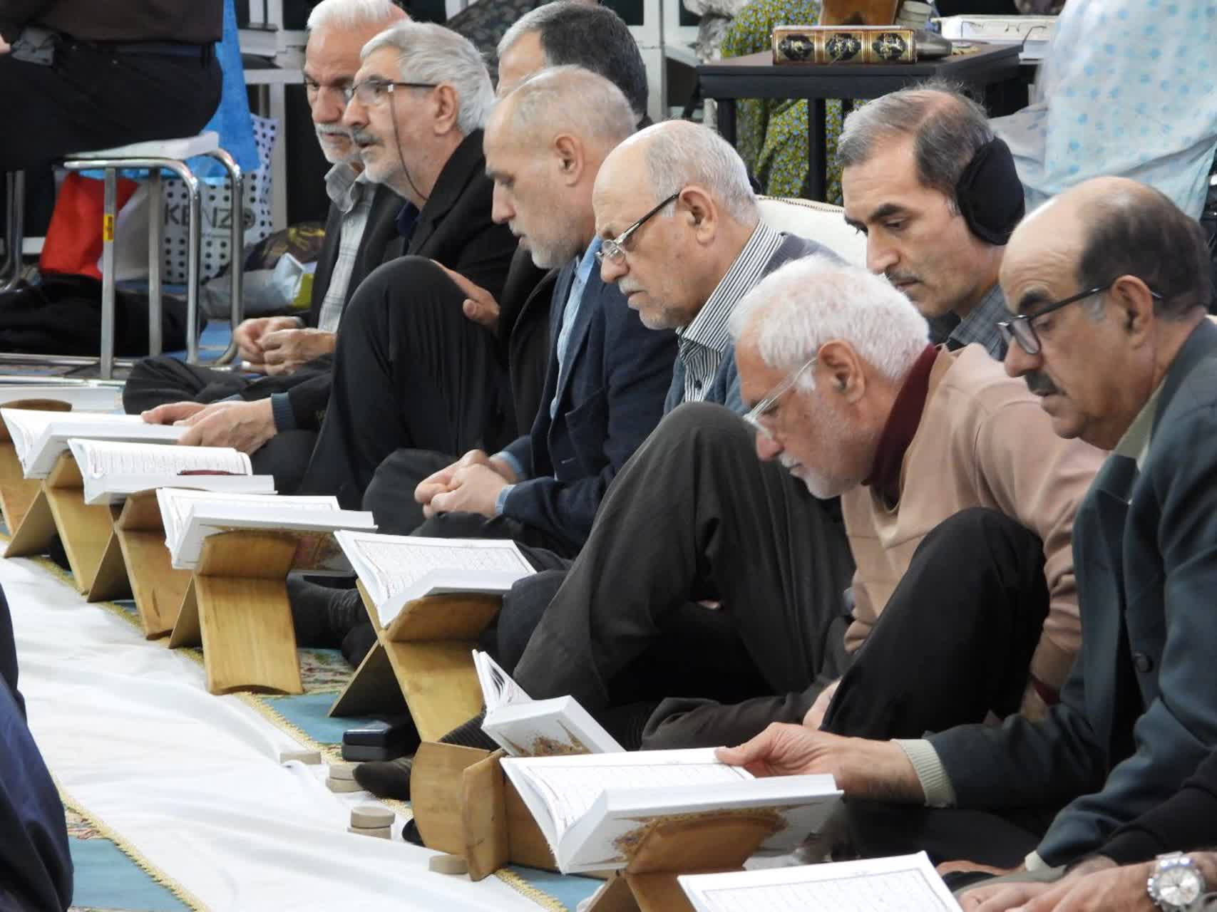 از برپایی سفرههای کریمانه افطاری تا توزیع بستههای معیشتی در مساجد آذربایجان غربی