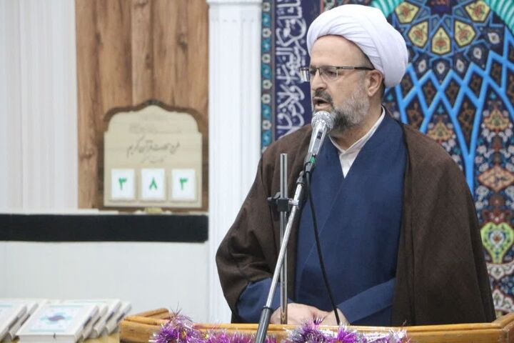 ترویج سبک زندگی اسلامی راهکار مقابله با هجمه فرهنگی دشمن است