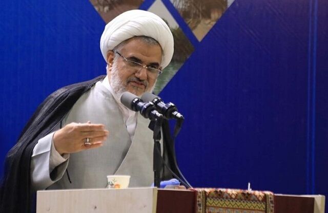 تاکید امام جمعه بندرعباس بر حمایت همه جانبه از کانون‌های مساجد