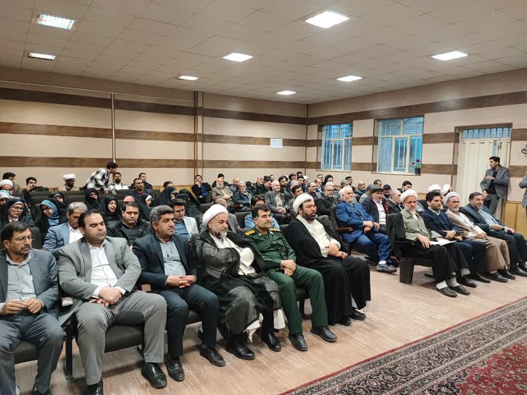 مسجد باید قلب تپنده محله باشد