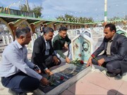 ادای احترام مدیر و کارکنان ستاد هماهنگی کانون های مساجد جنوب کرمان به مقام شامخ شهیدان