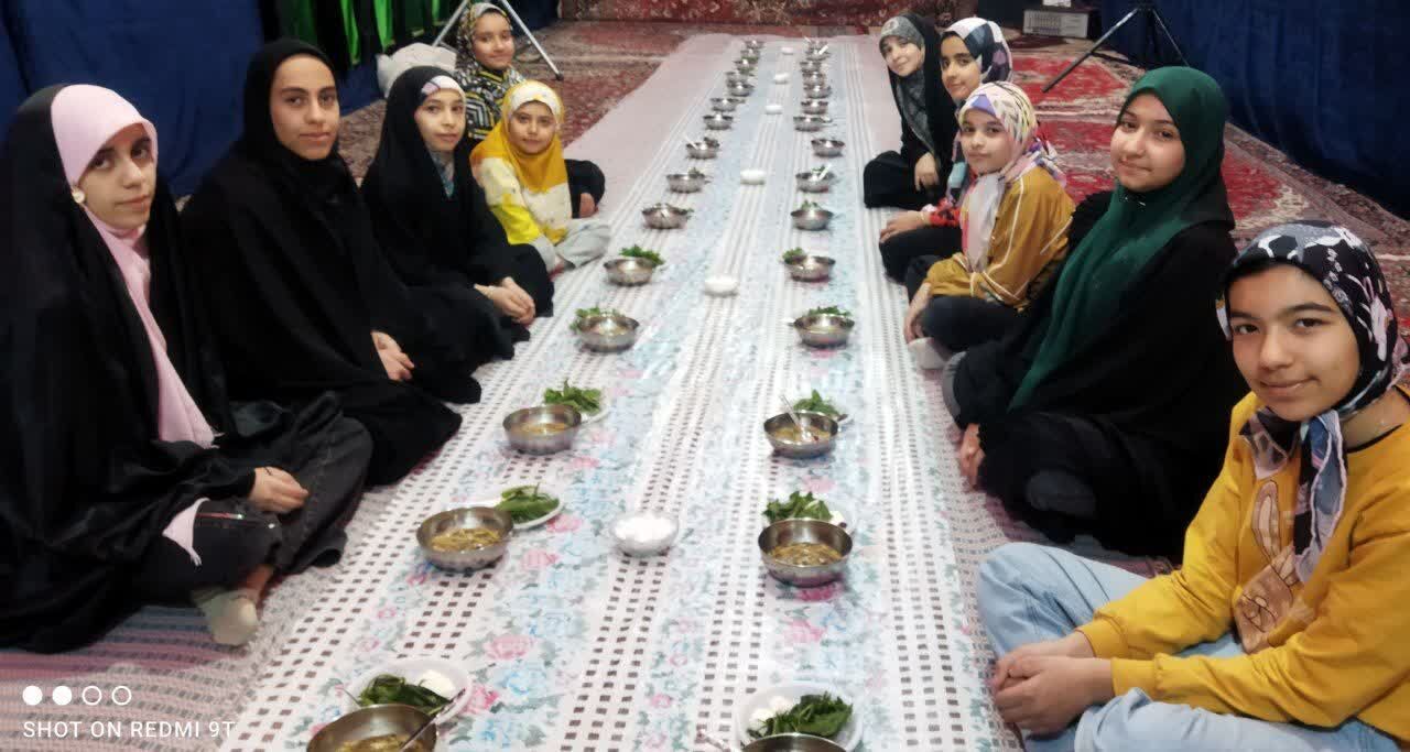 طرح "همسایه سلام" توسط اعضای کانون موعود ساوه اجرا شد