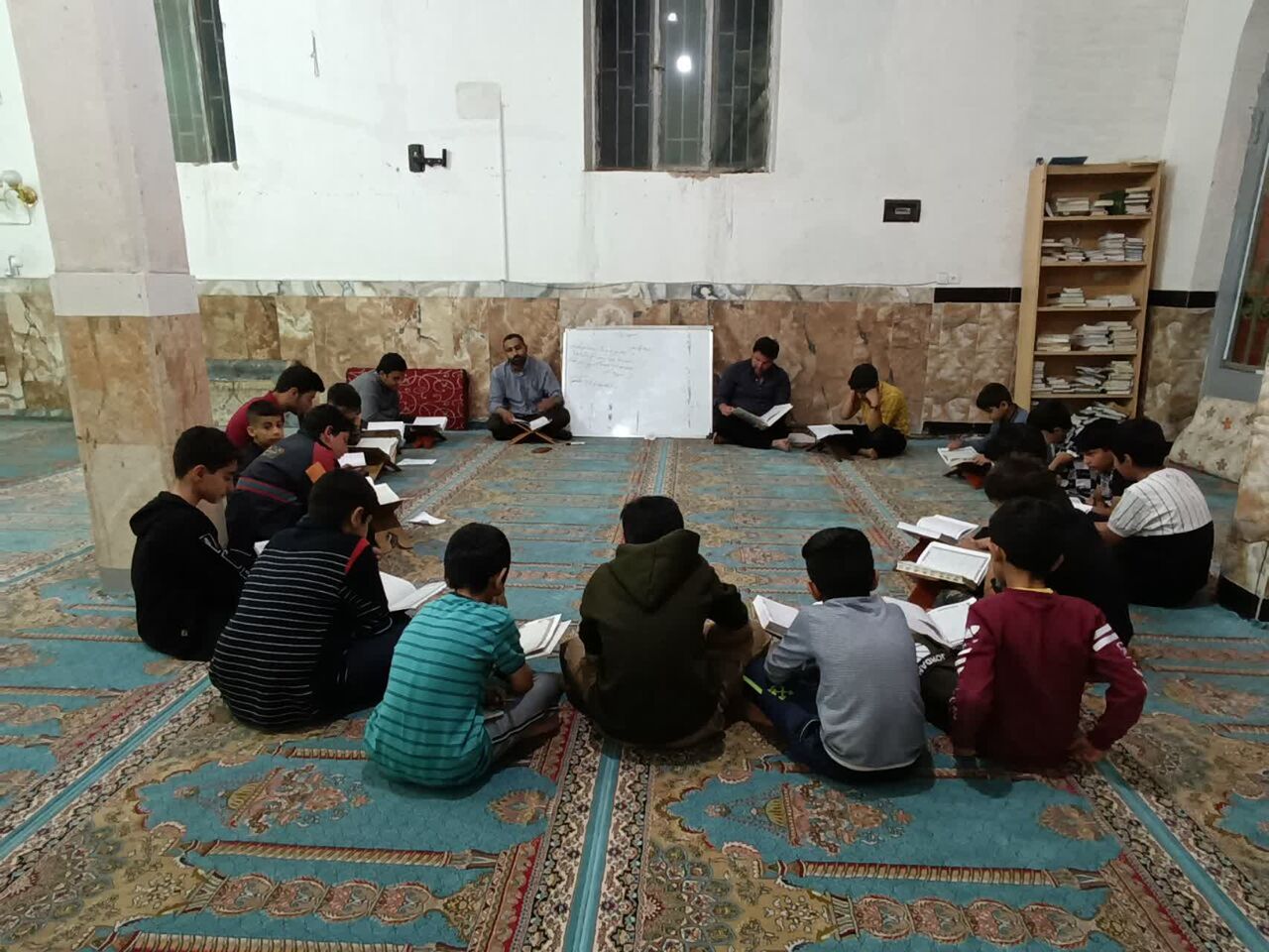 کانون مساجد ظرفیتی موثر برای تربیت نسلی در تراز انقلاب اسلامی هستند