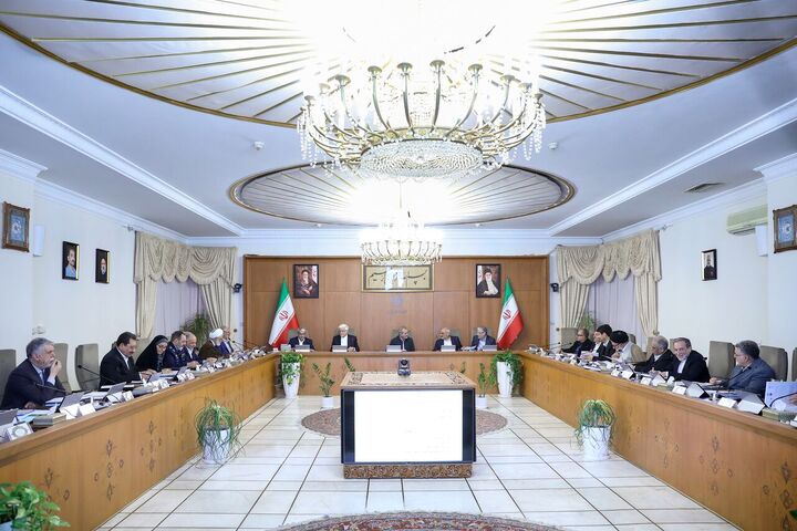 اراده جدی دولت برای توسعه زیرساخت‌های تولید برق خورشیدی