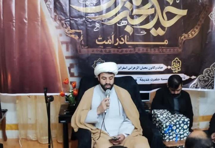 همدلی فعالان کانون فرهنگی هنری محبان الزهرا(س) اسفراین جمعی مسجدی را گرد هم آورد