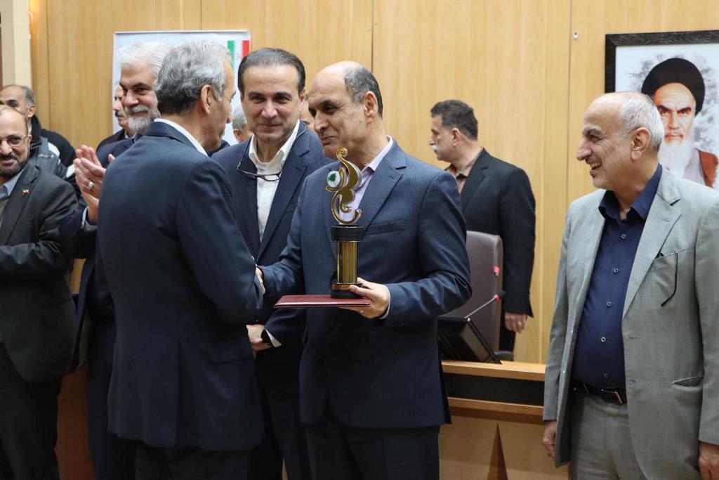 تجلیل از واحدهای تولیدی و صادرکنندگان نمونه گیلان