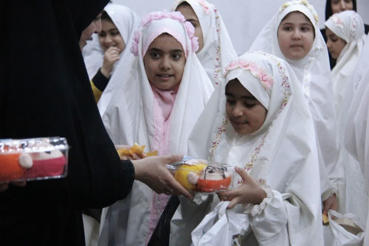 جشن روزه اولیها در مسجد ام البنین(س) کاشان برگزار شد