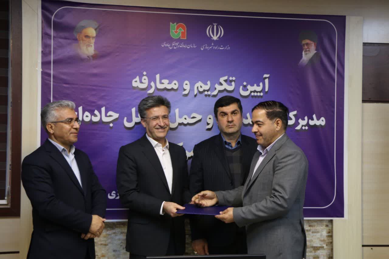 راهداری در راستای ایمنسازی و توسعه راههای روستایی گامهای موثری برداشته است