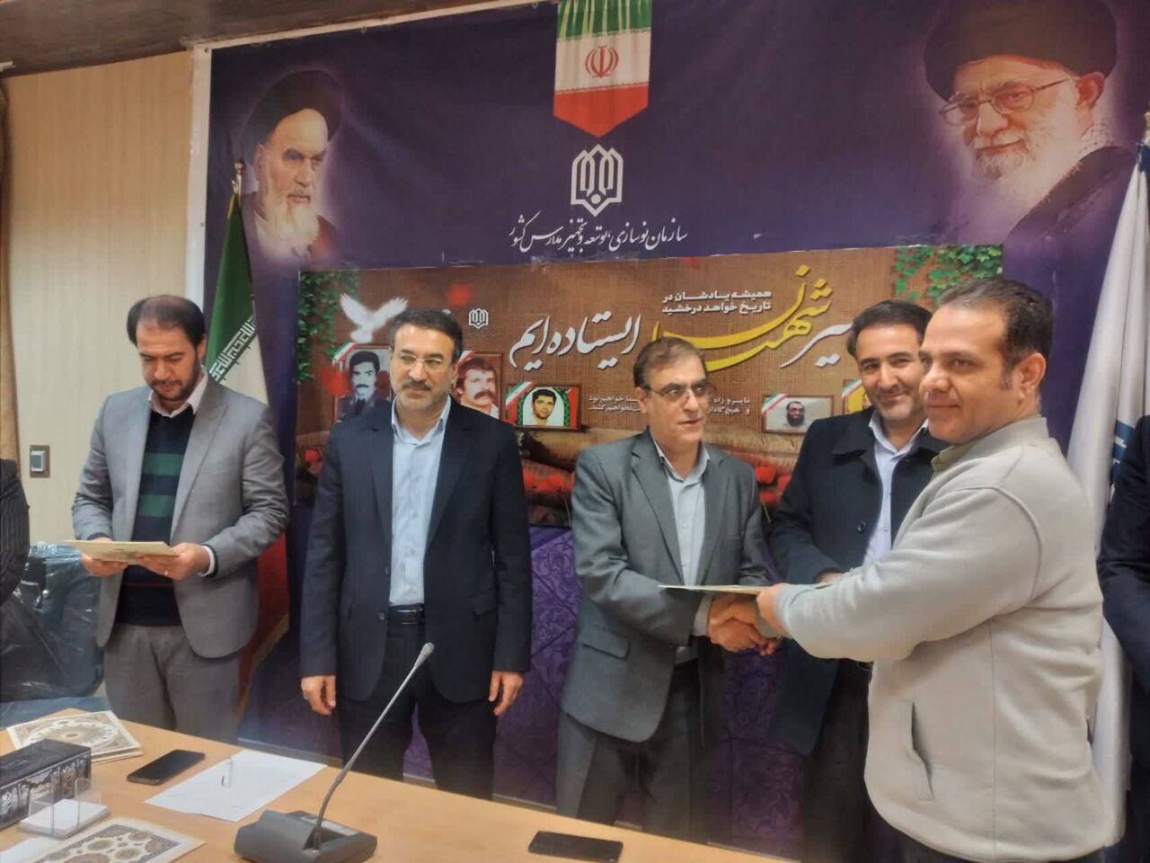 ایثارگران سرمایههای معنوی جامعه هستند