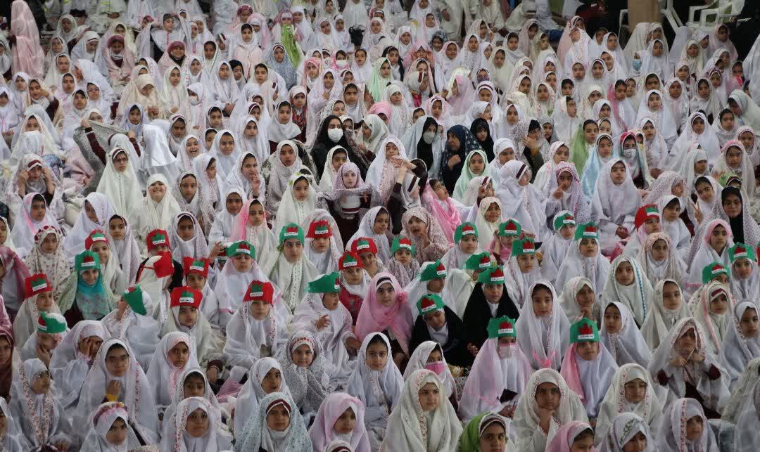 زندگی با آیهها محور برنامههای قرآنی ماه مبارک رمضان است