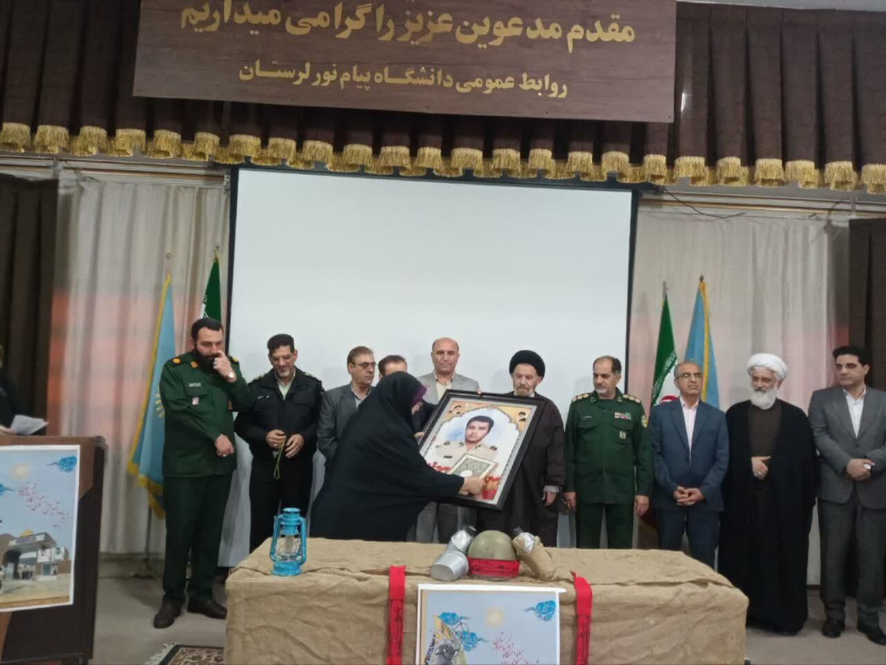 ایمان، جهاد و اخلاص در راه خدا در واژه شهید نهفته است