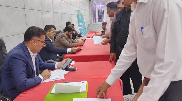بازدید رئیس کل دادگستری هرمزگان و تیم ۴۱ نفره قضایی از زندان بندرعباس