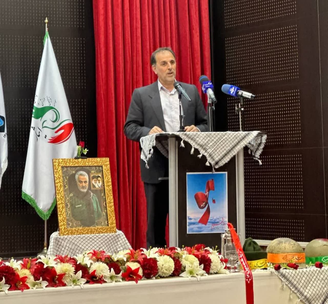 خانوادههای شهدا نقش هدایتگری و پیشتازی در حرکت انقلابی جامعه دارند