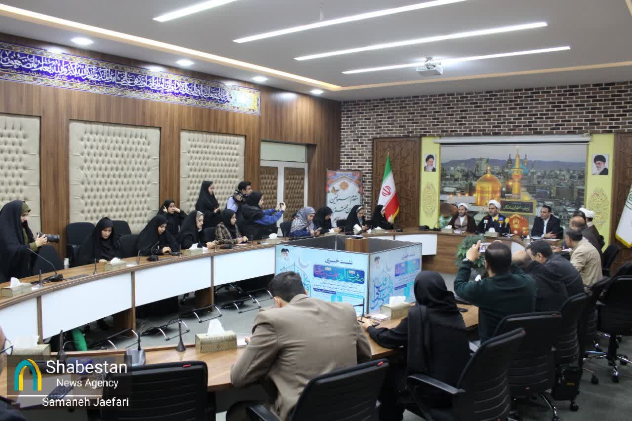 از محتفل قرآنی تا برپایی سفره‌های افطاری در آستان امام‌زادگان خراسان