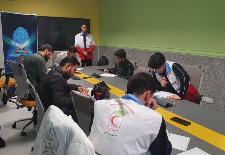 یازدهمین دوره مسابقات قرآن کریم و نهج‌البلاغه جمعیت هلال‌احمر استان مرکزی برگزار شد