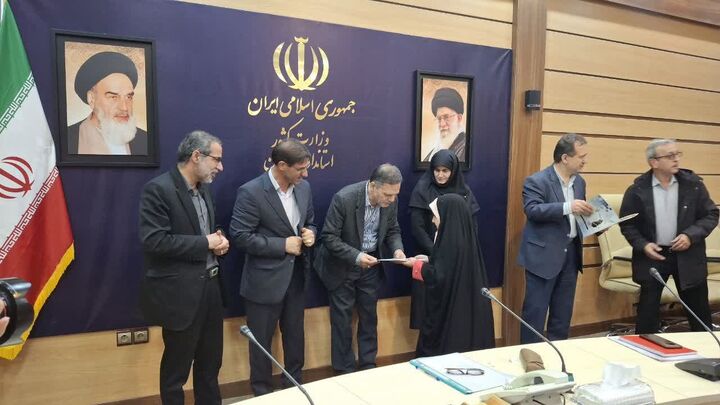 دولت چهاردهم اهتمام ویژه ای به تکریم شهدا دارد